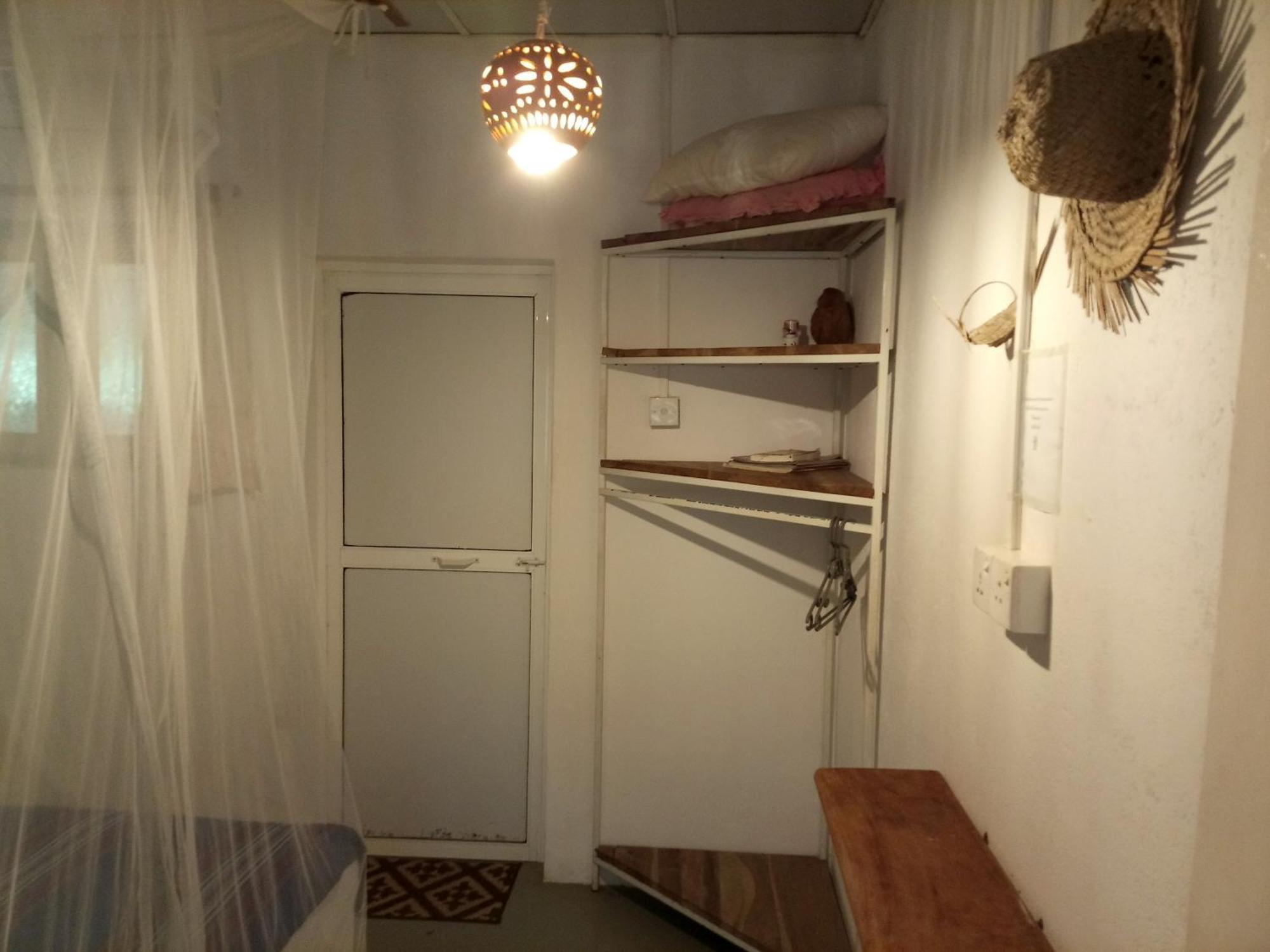 Hiriketiya Mahi Surf Apartment Диквела Екстериор снимка